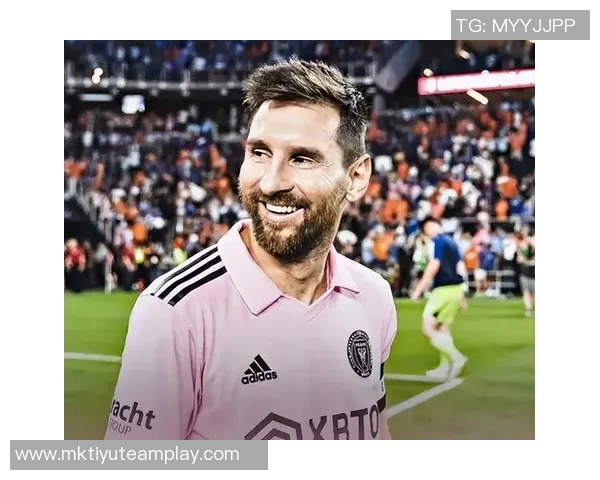 梅西社交媒体分享2026年世界杯用球宣传照引发热议